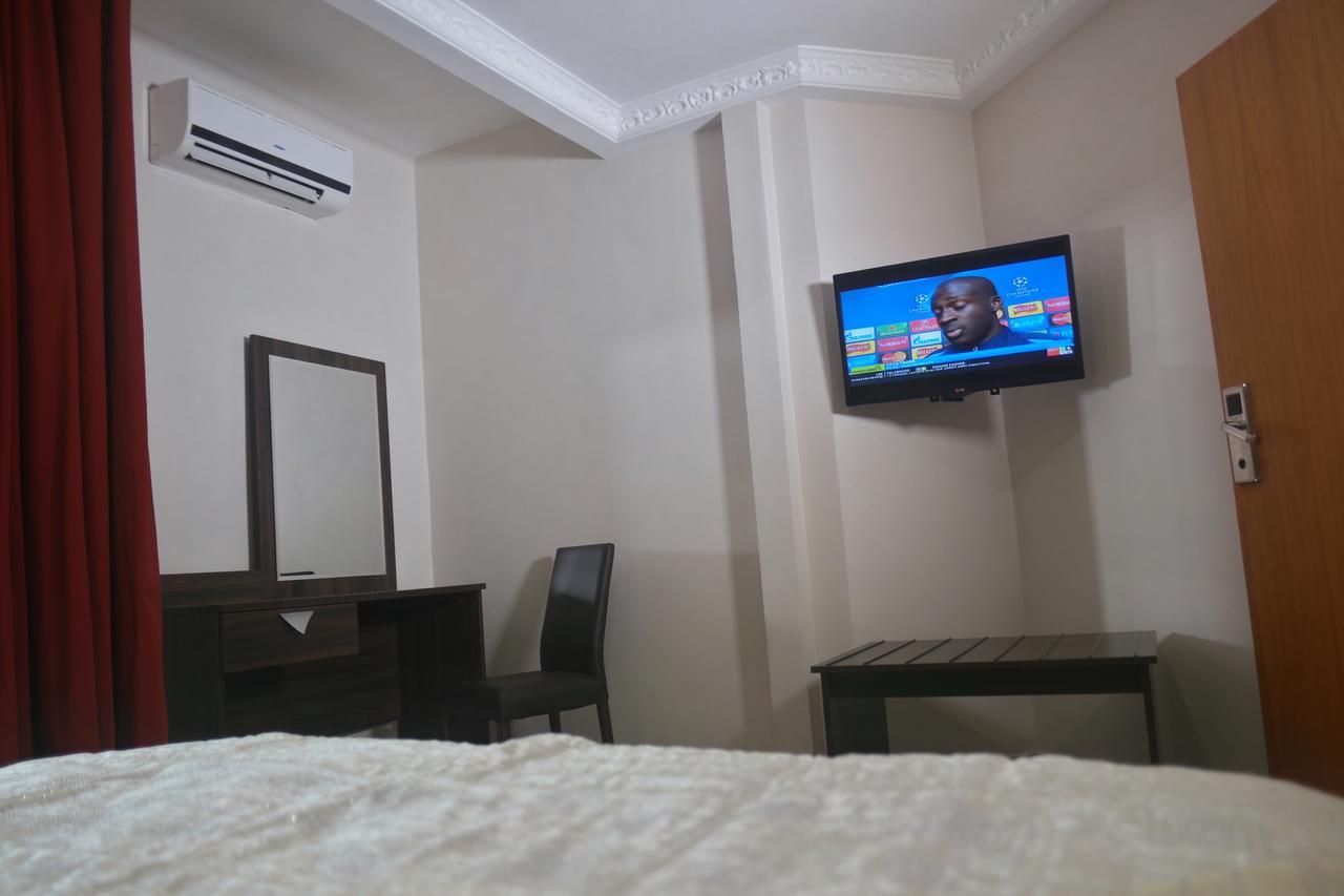 Noubou International Hotel Douala Exterior foto